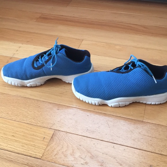 Jordan sneakers - Picture 3 of 3